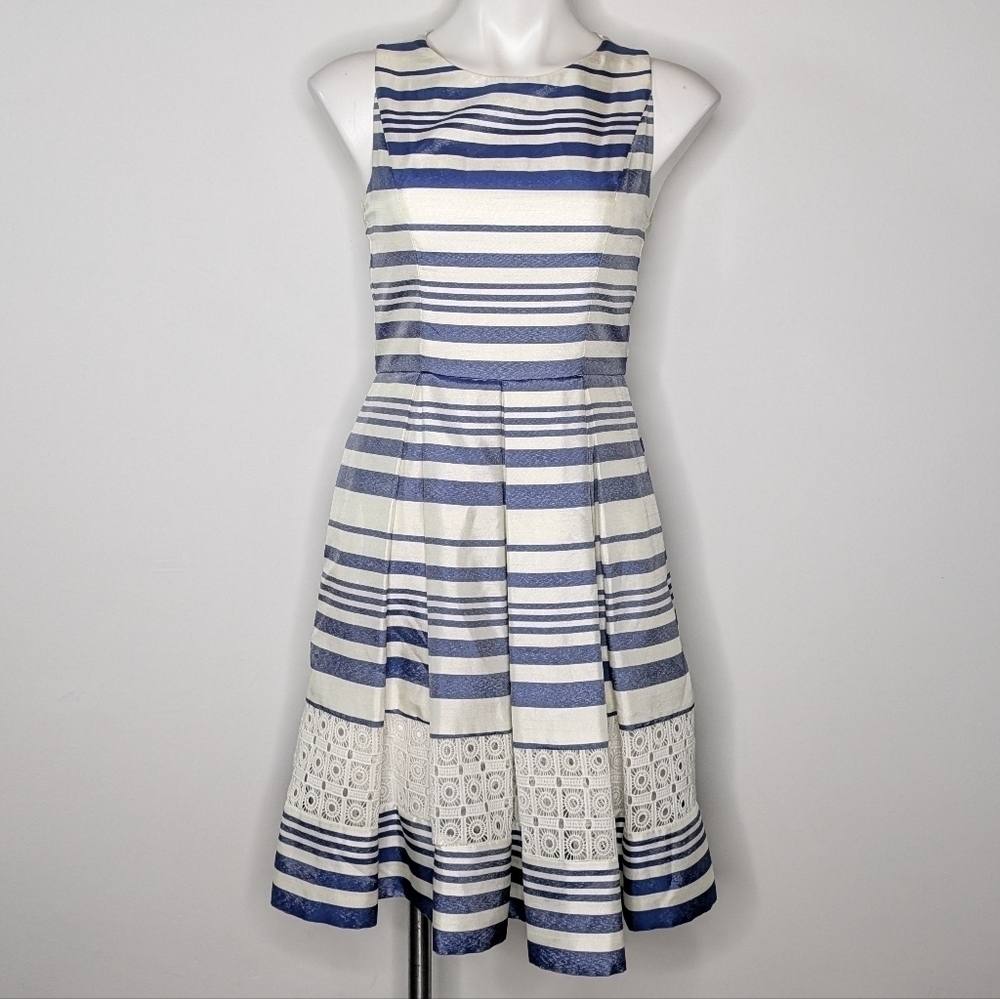 Vince Camuto blue white striped lace accent sleeveless knee length dress 2